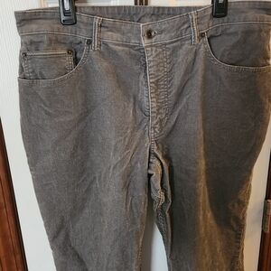 Duluth Trading Co Men's Corduroy Pants in Charcoal